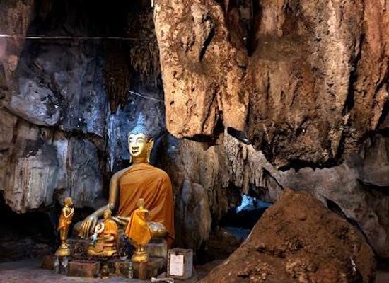 thailand/kanchanaburi/attraction/wat-tham-khao-pun