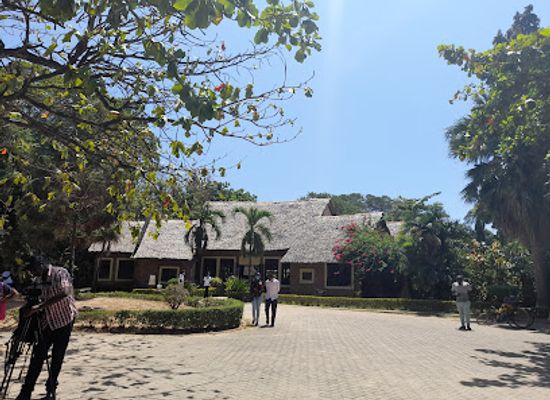 kenya/mombasa-beach/attraction/bombolulu-coast-workshop-and-cultural-centre