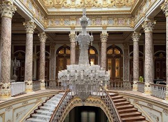 turkiye/istanbul/attraction/dolmabahce-palace