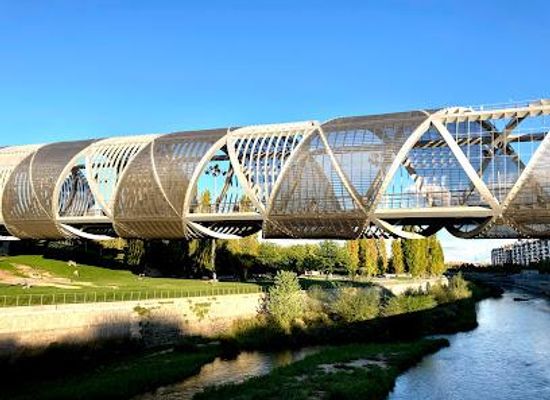 spain/madrid/landmark/puente-de-arganzuela