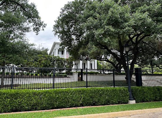 texas/central-texas/attraction/texas-governor-s-mansion