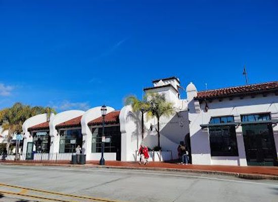california/santa-barbara/attraction/state-street-visitor-center