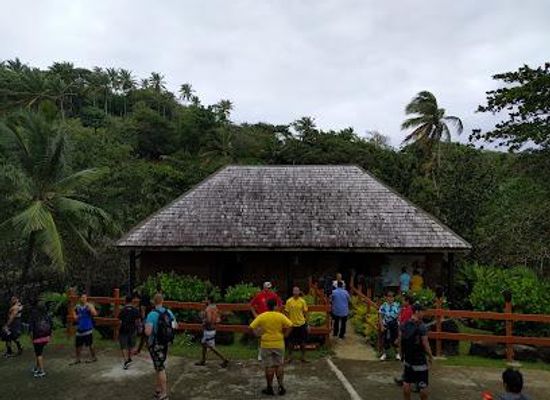 dominica/mahaut/attraction/kalinago-barana-aute