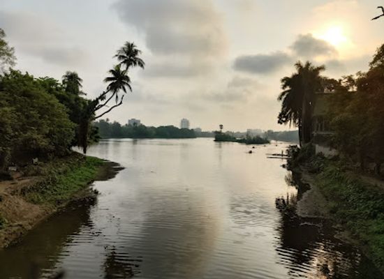 india/kolkata/ballygunge/attraction/rabindra-sarobar-lake