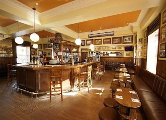 united-kingdom/edinburgh/bar/artisan-bar