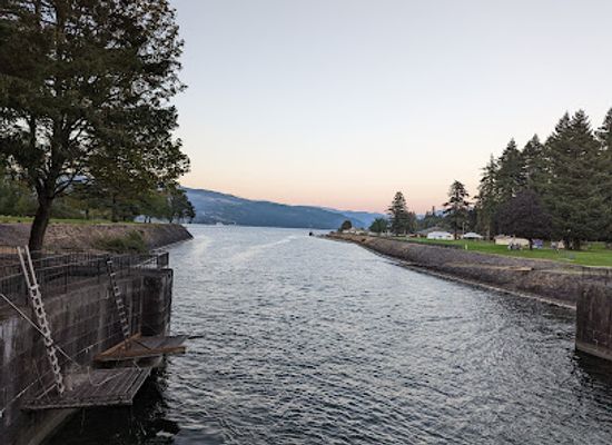 oregon/hood-river/attraction/cascade-locks-marine-park