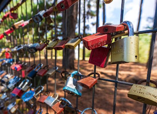 oklahoma/eufaula-lake/attraction/lovelock-fountain