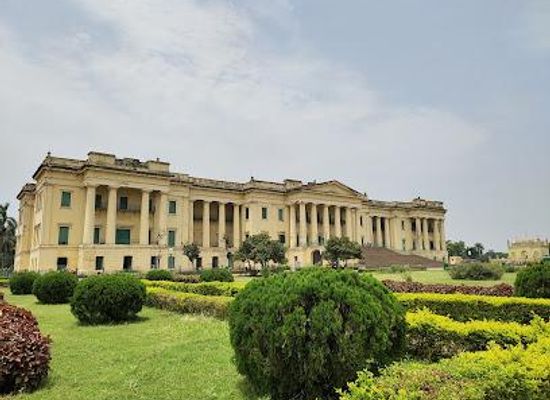 bangladesh/rajshahi/attraction/hazarduari-palace-museum