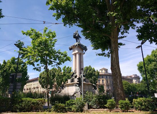 italy/piedmont/attraction/monument-to-vittorio-emanuele-ii