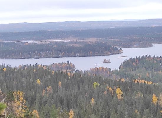 finland/oulanka-national-park/attraction/valtavaara-winter-trail-starting-point