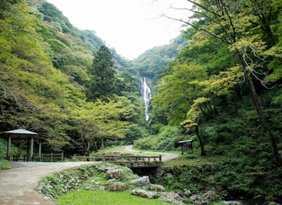 japan/mikawa/attraction/kanba-falls