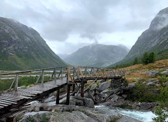 norway/sogn-og-fjordane/attraction/kleine-holzbrucke