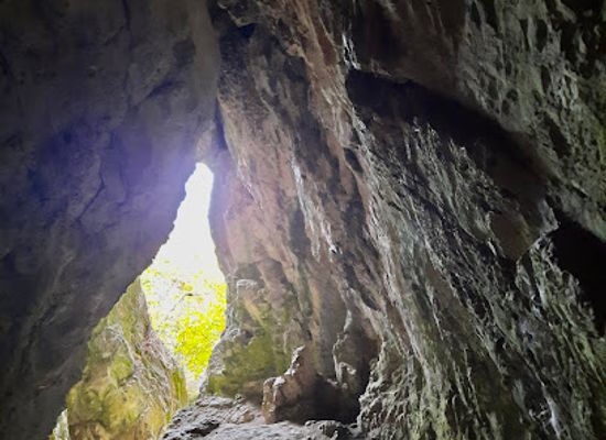 hungary/central-transdanubia/attraction/barachaza-barlang