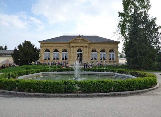 czechia/olomouc/attraction/sbirkove-skleniky-flora-olomouc