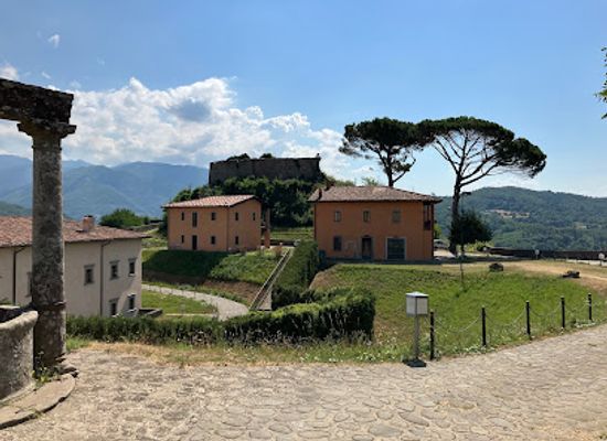 italy/lunigiana/attraction/mount-alfonso-fortress