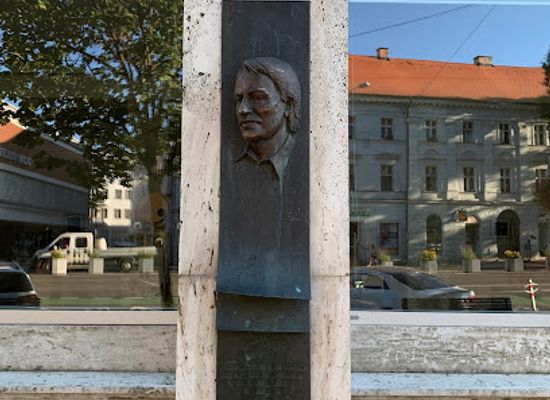 slovakia/gemer/attraction/monument-to-jan-langos