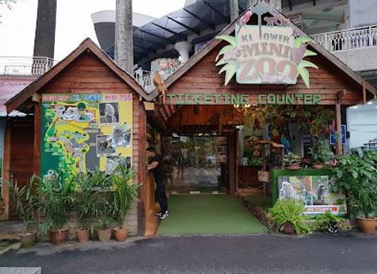 malaysia/kuala-lumpur/attraction/kl-tower-mini-zoo