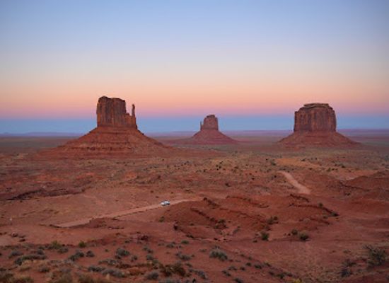 arizona/monument-valley/attraction/monument-valley-landscape