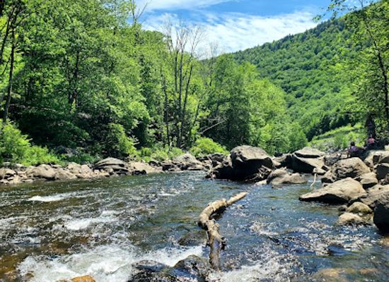 massachusetts/mohawk-trail/attraction/zoar-gap