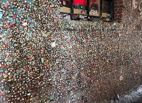 washington/bellevue/attraction/the-gum-wall