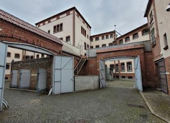 germany/berlin/attraction/stiftung-gedenkstatte-lindenstrasse