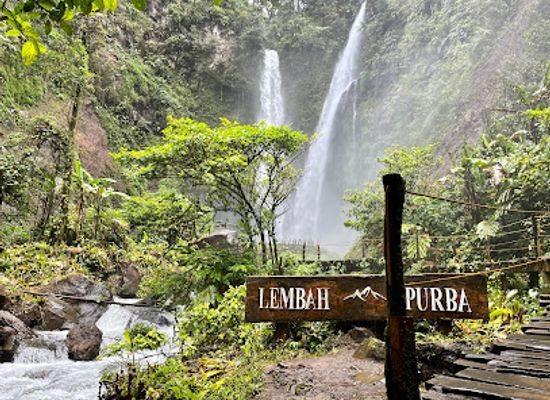indonesia/west-java/attraction/air-terjun-kembar-lembah-purba