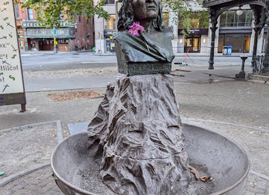 washington/puget-sound/attraction/chief-seattle-fountain