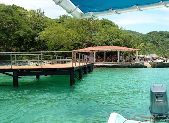 mexico/ixtapa-zihuatanejo/attraction/playa-las-gatas
