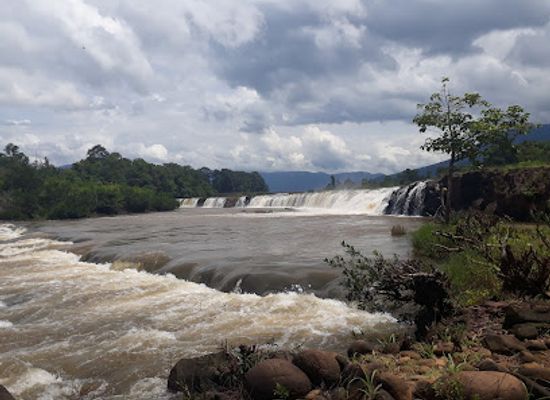 laos/attapeu-province/attraction/tad-hua-gan-waterfall