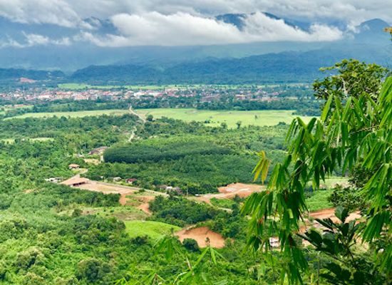 laos/central-laos/attraction/pha-ngern-silver-cliff-view-point