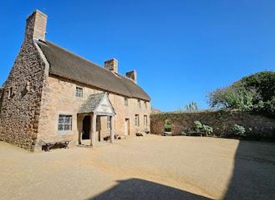 jersey/gorey-harbour/attraction/hamptonne-country-life-museum
