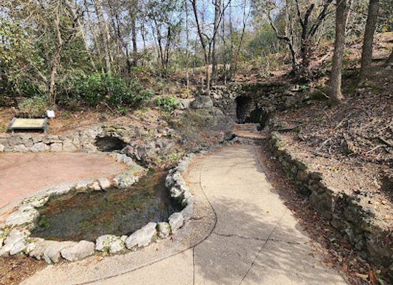 arkansas/ouachita-national-forest/attraction/hot-springs-central-avenue-historical-district