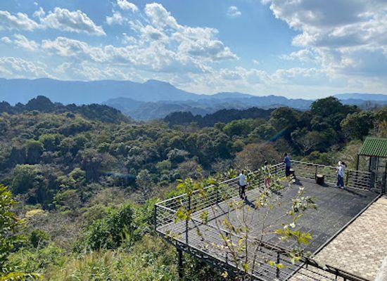 laos/thakhek/attraction/the-rock-viewpoint