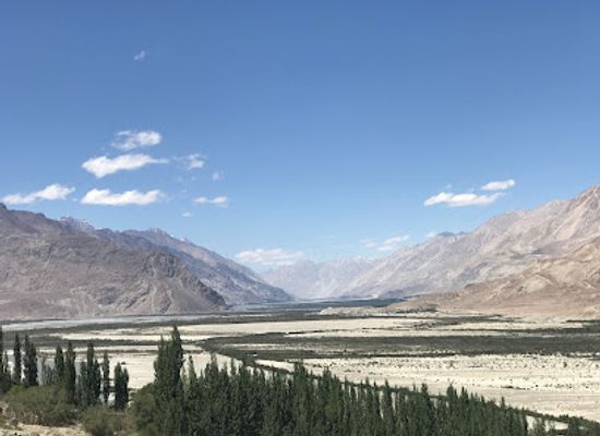 india/ladakh/attraction/atv-along-shyok
