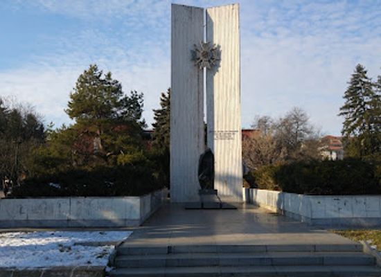 bulgaria/pleven/attraction/pametnik-bratska-mogila