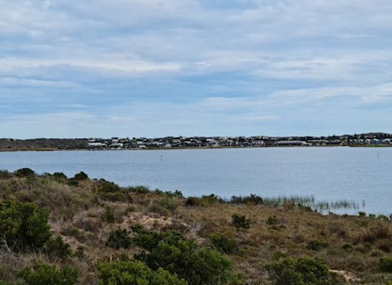 australia/coorong/attraction/hindmarsh-island-lookout
