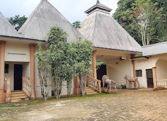 cameroon/west-region/attraction/chefferie-bafang
