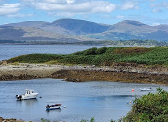 ireland/county-kerry/attraction/wild-atlantic-way-discovery-point-kilmackillogue
