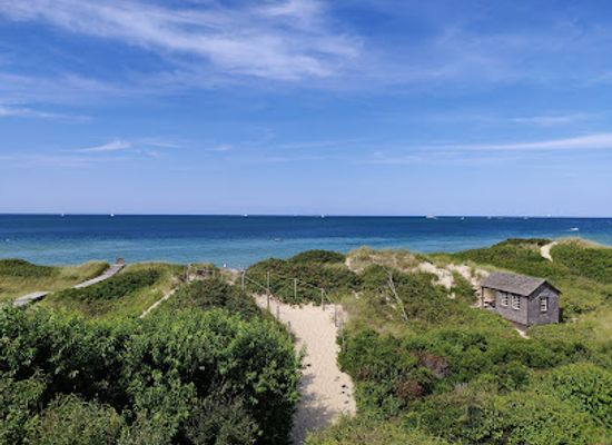 massachusetts/nantucket/attraction/steps-beach