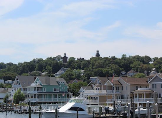 new-jersey/highlands-region/attraction/twin-lights-state-historic-site