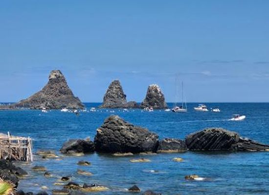 italy/catania/attraction/islands-of-the-cyclops