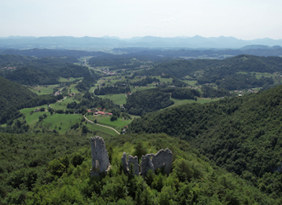 slovenia/savinja/attraction/grad-lindek