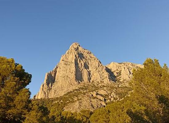 spain/valencian-community/attraction/puig-campana