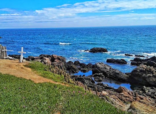 chile/pichilemu/attraction/la-cruz-del-surfista