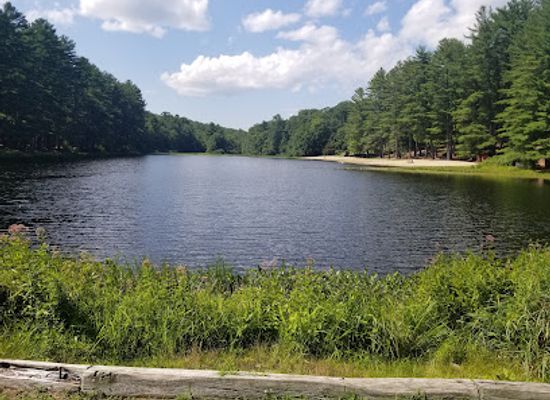 connecticut/connecticut-river-valley/attraction/chatfield-hollow-state-park