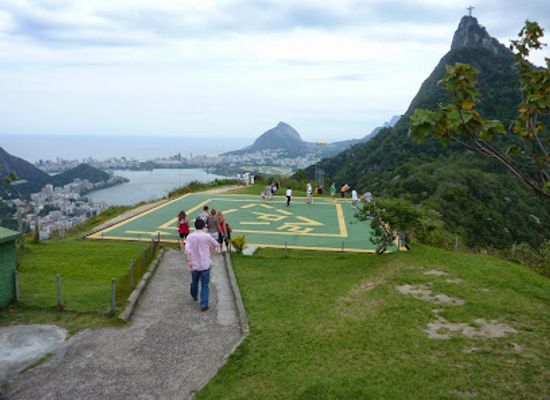 brazil/zona-da-mata/attraction/christ-the-redeemer