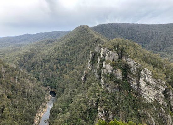 australia/tasmania/attraction/alum-cliffs-tulampanga-lookout
