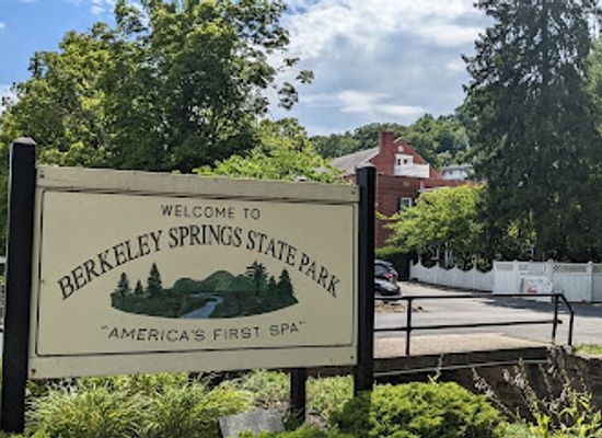 west-virginia/eastern-panhandle/attraction/berkeley-springs-state-park