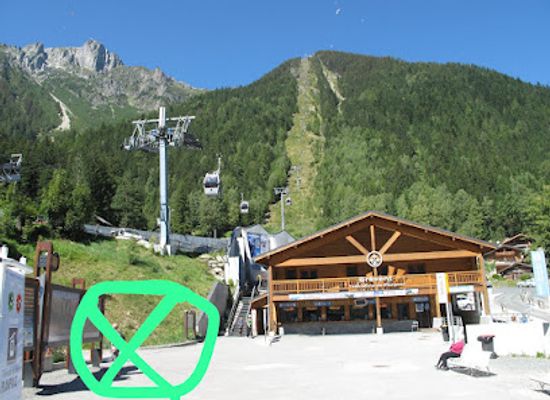 france/chamonix-mont-blanc/attraction/meeting-place-parapente-planpraz