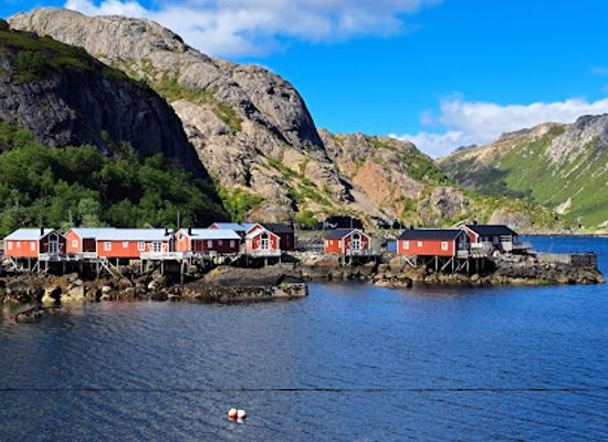 norway/nordland/attraction/nusfjord-lighthouse